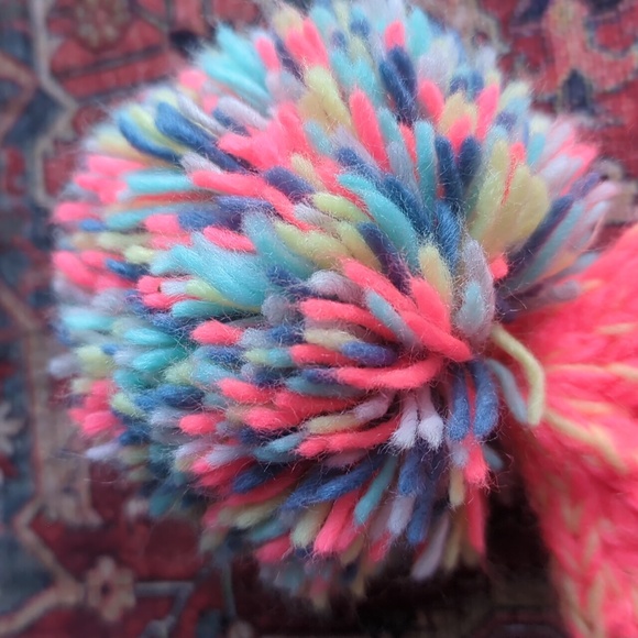 Billabong Pom Pom Beanie - Picture 4 of 12